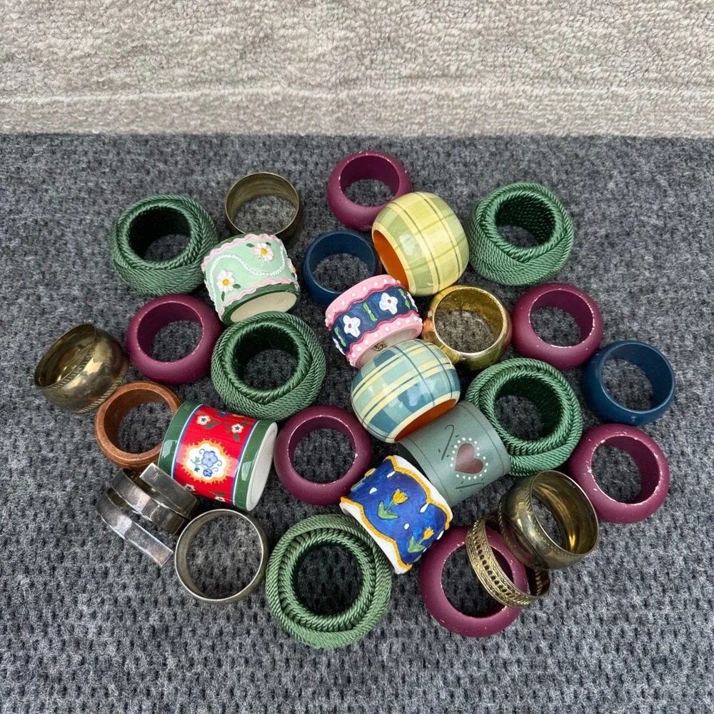 Vintage Napkin Ring Lot 28pc Mixed Materials Brass Ceramic Wood Woven Floral